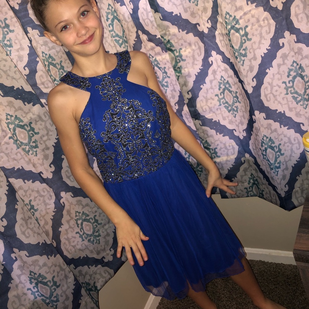 Size 9 formal dress